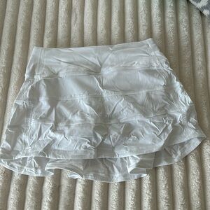 Lululemon pace rival tennis skirt